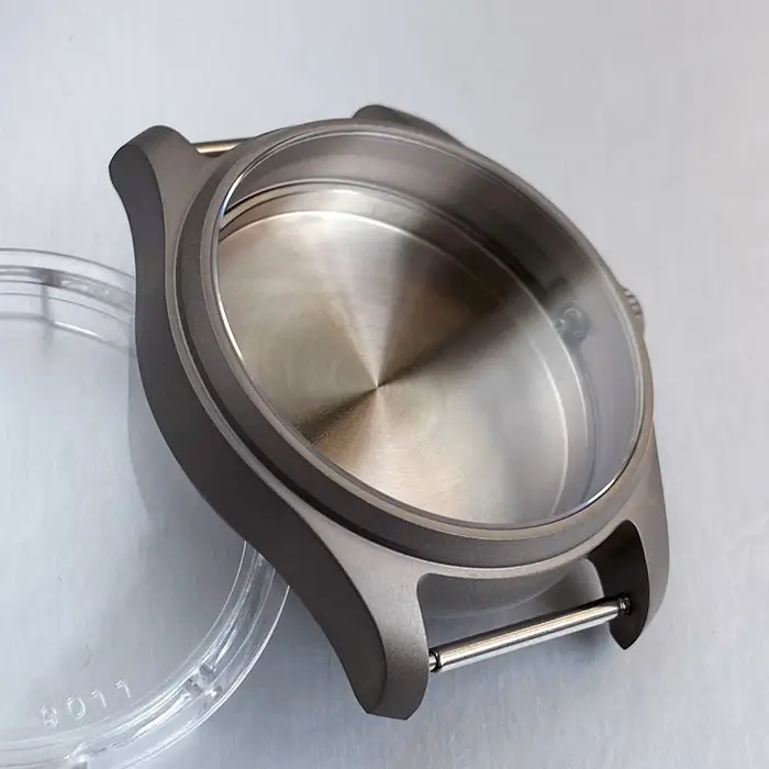 Boîtier de montre en titane pour hommes