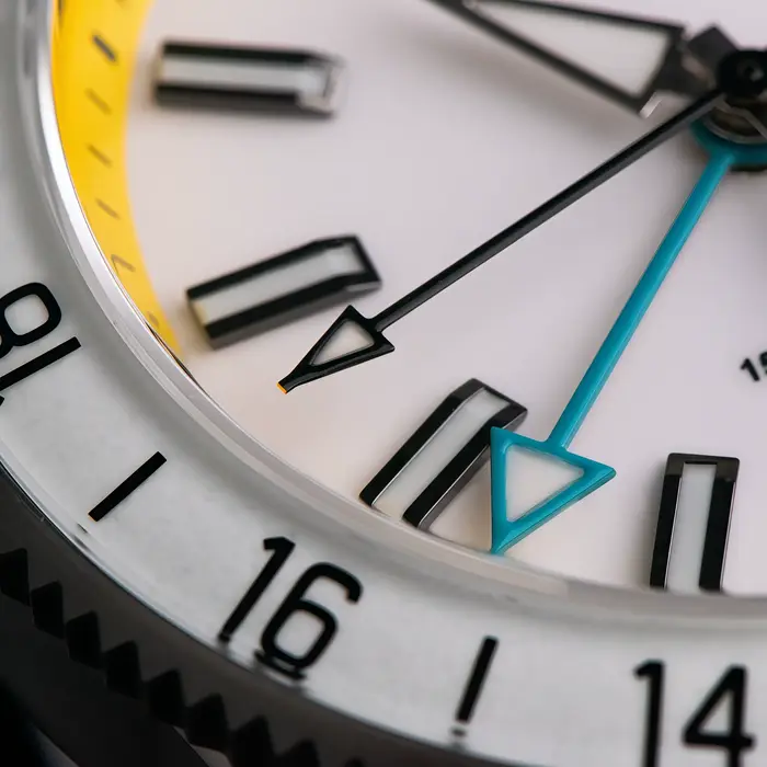 Nouvelle montre automatique pour homme mouvement suisse à Quartz BGW9 lunette lumineuse 4 broches GMT 150 mètres