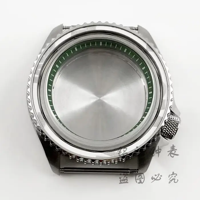 Boîtier de montre à anneau vert avec lunette inclinée, mouvement pour NH34, NH35, NH36, NH38, NH70, 