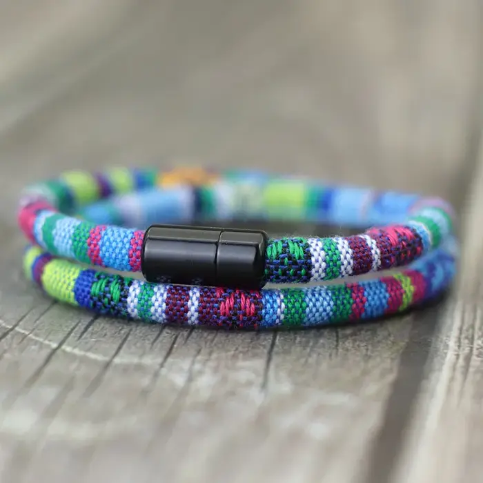 Nouveau chez les hommes bohême corde Bracelet attirer magnétique