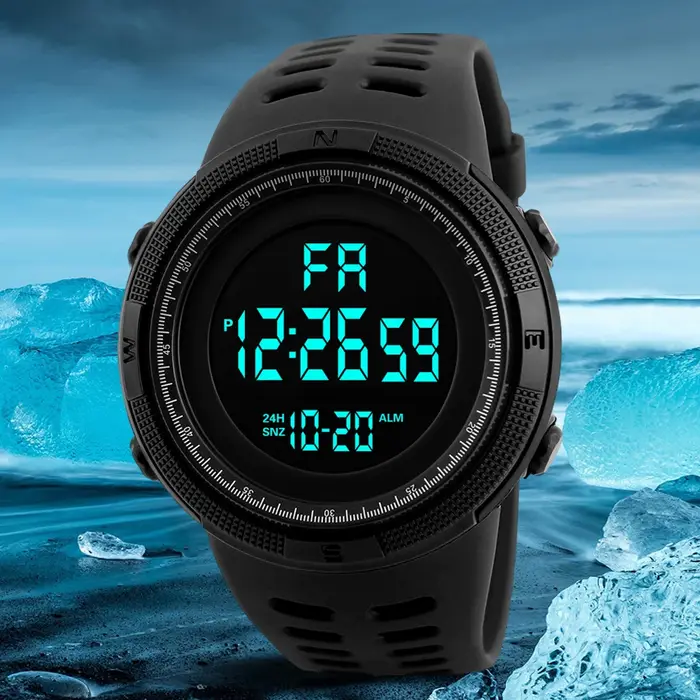Montre de sport pour hommes alpinisme en plein air et course compte à rebours numérique