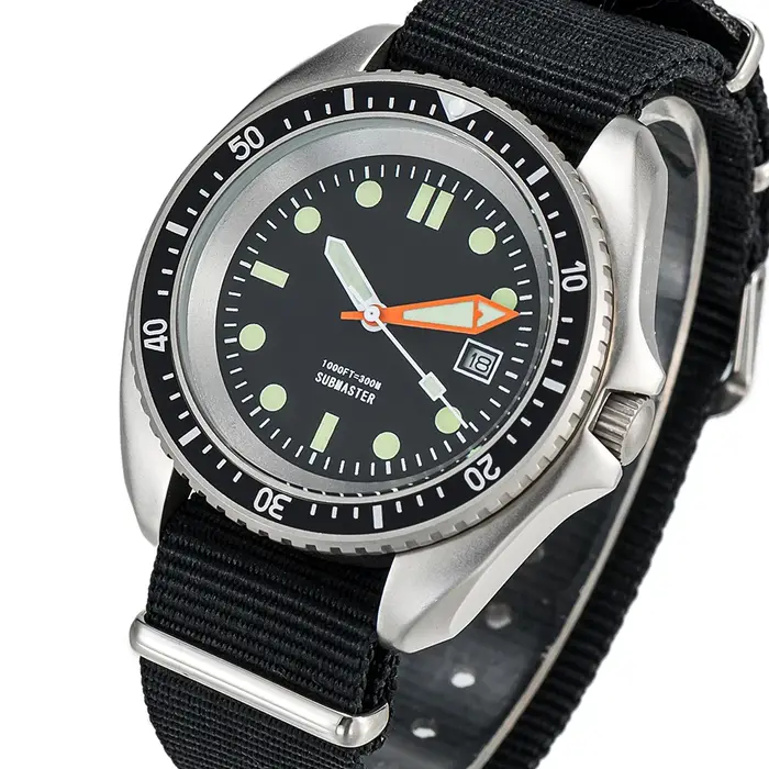 QM UDT montre pour hommes