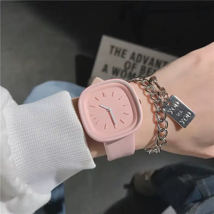Montres de sport en cuir pour femmes