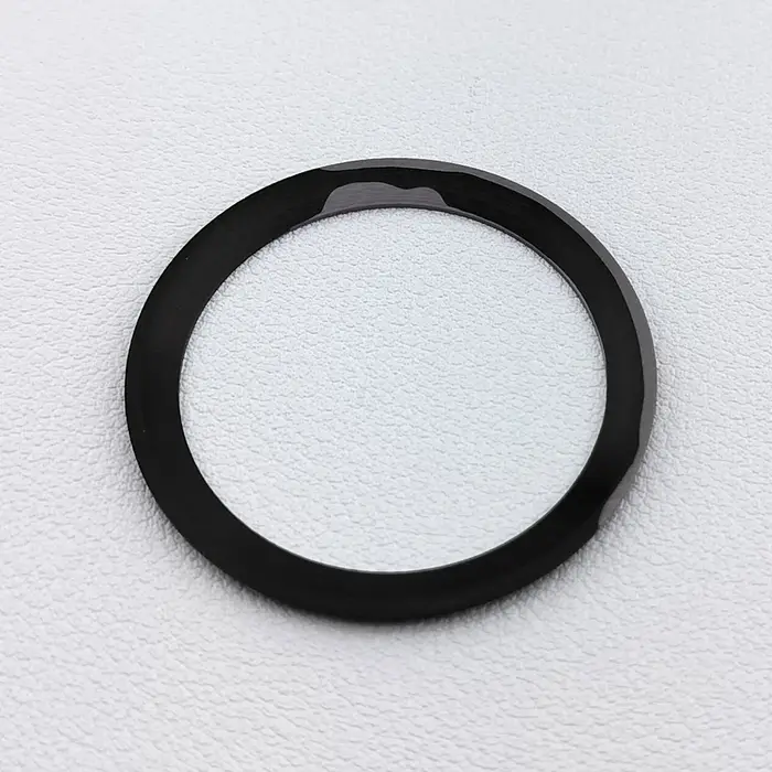 Lunette GMT 38-30, 7 mm en céramique/aluminium inclinable luminescente 24/12