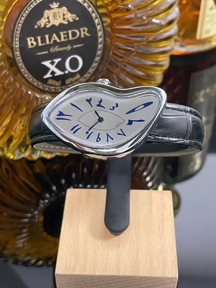 Montre de couple pour homme et femme, montre-bracelet à quartz en cuir noir, de luxe, au design original et tendance, nouvelle collection
