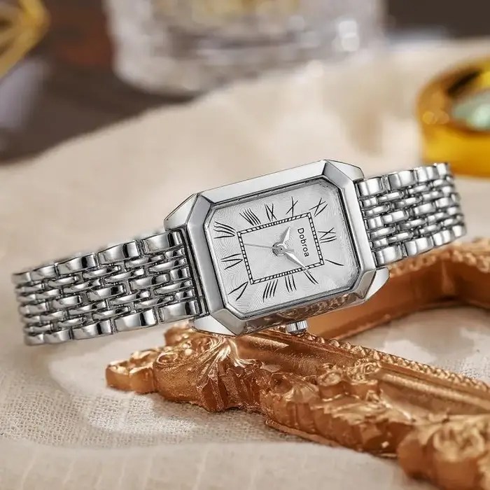 Montre à Quartz carrée classique pour femmes