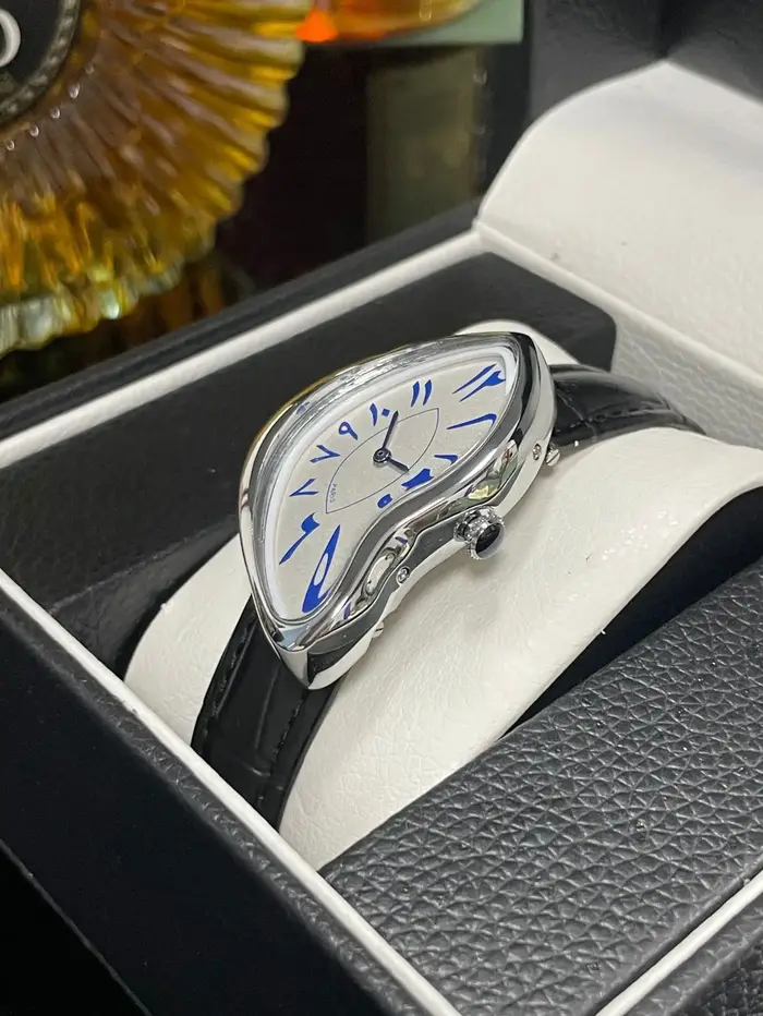 Montre de couple pour homme et femme, montre-bracelet à quartz en cuir noir, de luxe, au design original et tendance, nouvelle collection