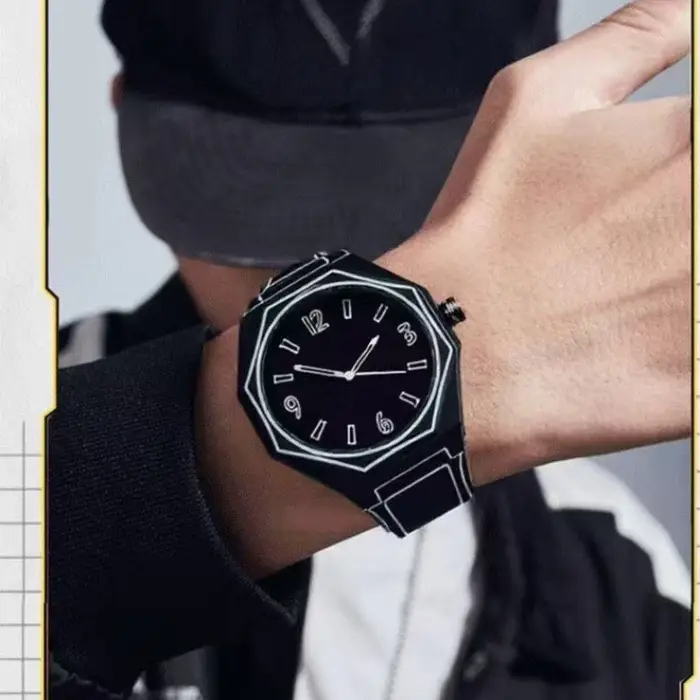 Nouvelle montre tendance style dessin animé