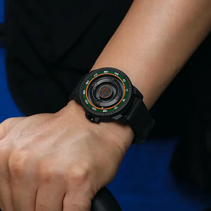 DANIEL GORMAN Designer Nightlight Montre homme en silicone noir Montre à quartz avec cadran circulaire unique Montre-bracelet magnétique en acier avec perles