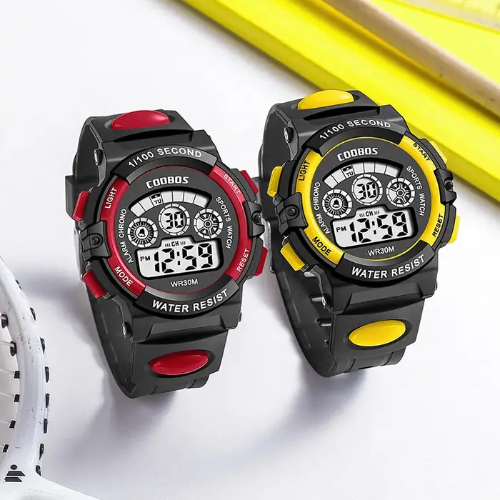 Montres pour enfants de la marque COOBOS, montres numériques à LED pour enfants, montres de sport pour garçons, montres multifonctionnelles pour étudiants, montres-bracelets, montres pour enfants.