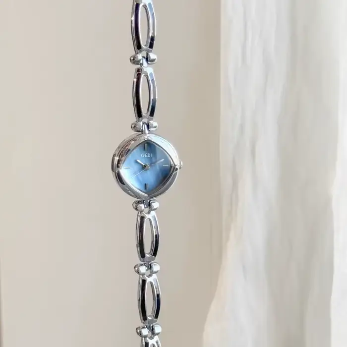 Montre à Quartz pour femmes, argent bleu, Design Original, petite horloge ronde, étanche, élégante, 