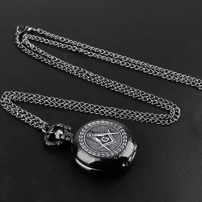 Montre de poche en forme de dôme en verre