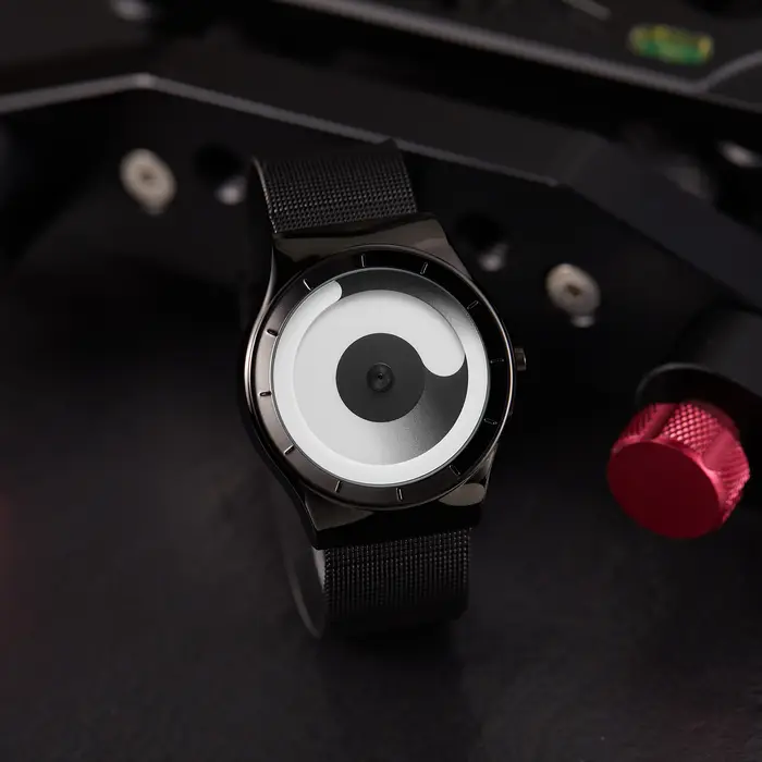 Montres homme à la mode créativité personnalisée pas de pointeurs vortex étoilé cadran circulaire montre à quartz relojes para hombres