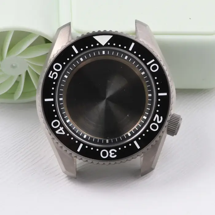 Heimdllr – boîtier de montre de plongée en titane MM300
