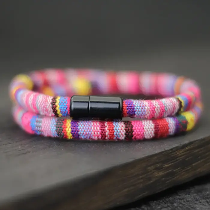 Nouveau chez les hommes bohême corde Bracelet attirer magnétique