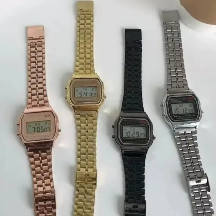 Montre numérique en acier inoxydable pour hommes et femmes
