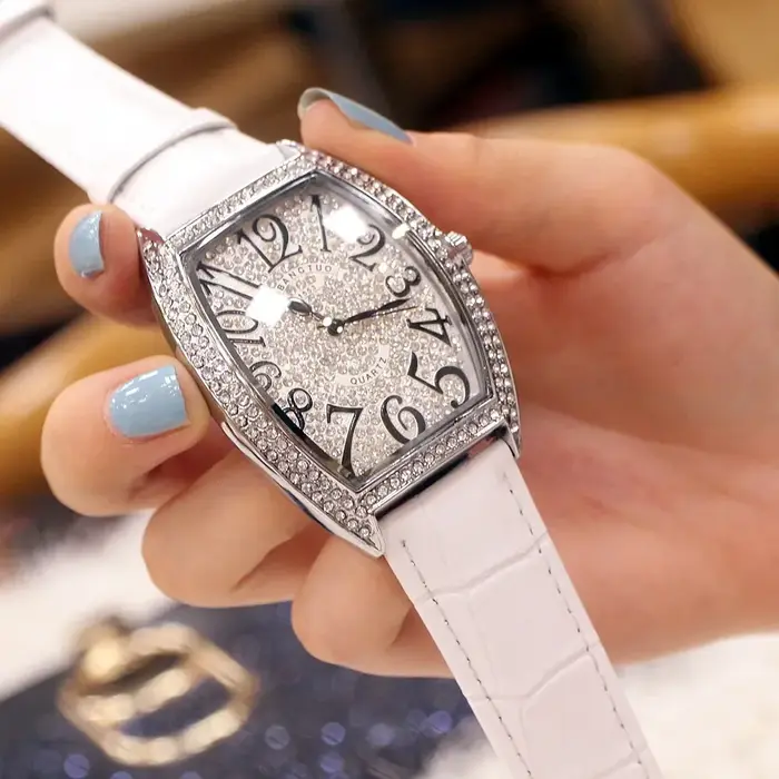 Mobangtuo hommes montre à Quartz Reloj Orologio Tonneau cadran diamant glacé Hip Hop homme horloge mâle luxe en cuir véritable montre-bracelet