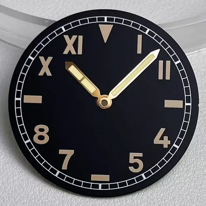 Le cadran de 38, 7 mm convient aux montres automatiques pour hommes ETA6497/6498 ST3600 avec des chiffres arabes rétro