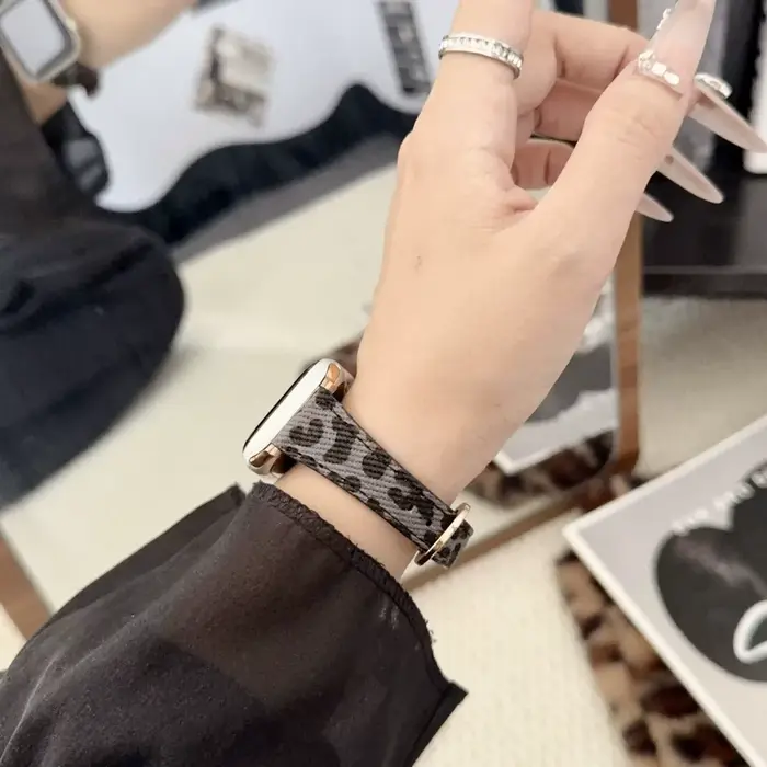 Excellent bracelet en cuir imprimé léopard pour Apple Watch femme 44mm 40mm 45mm 41mm 49mm 46mm Series 11 10 9 8 SE 7 6 5 4