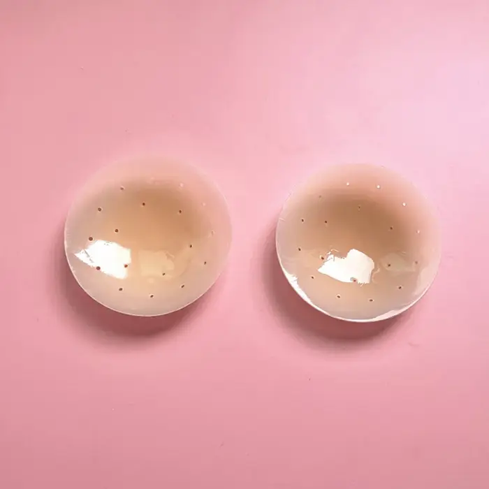 1 paire de patchs mammaires en silicone perforés