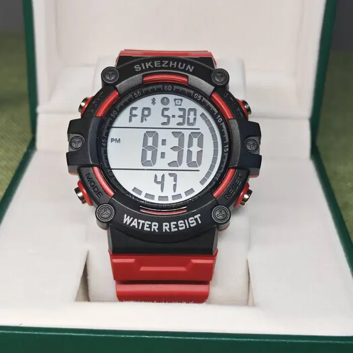 Montre électronique de Sport pour homme