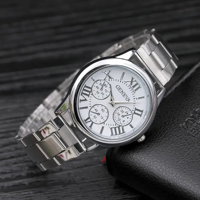 2025 Vintage nouvelle marque 3 yeux or genève montre à quartz décontractée femmes en acier inoxydable robe montre-bracelet dames horloge