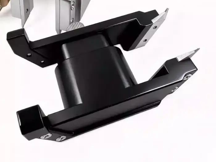 Pince à ressort pour retirer les bracelets de montre