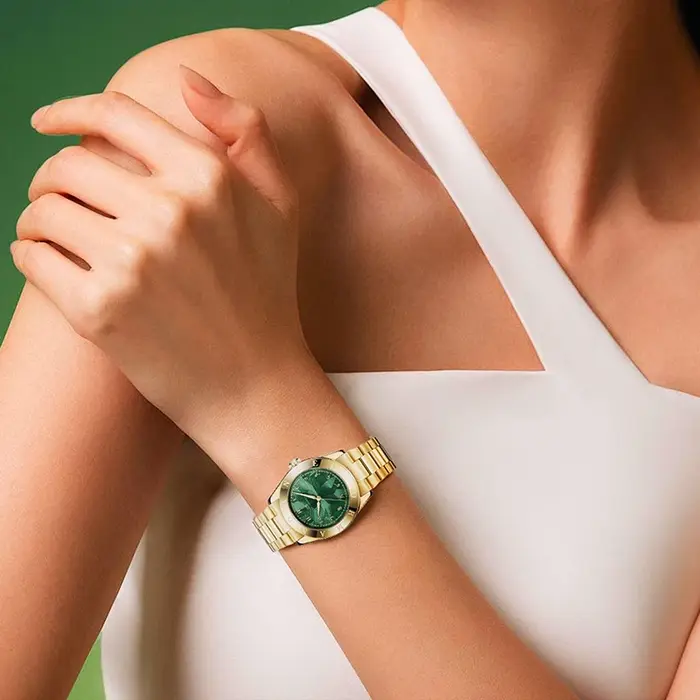 2026 9036 Black Friday Vente chaude Discount Montre de luxe Noël Verre saphir Matériel