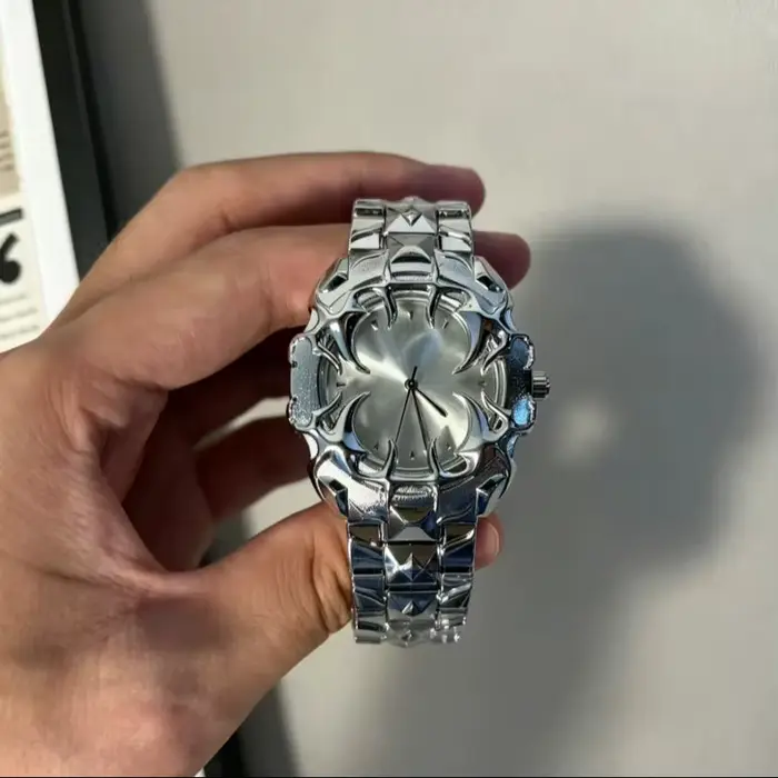 DENVOSI 2026 Nouvelle Montre à Quartz Gothique Y2K en Forme de Griffe