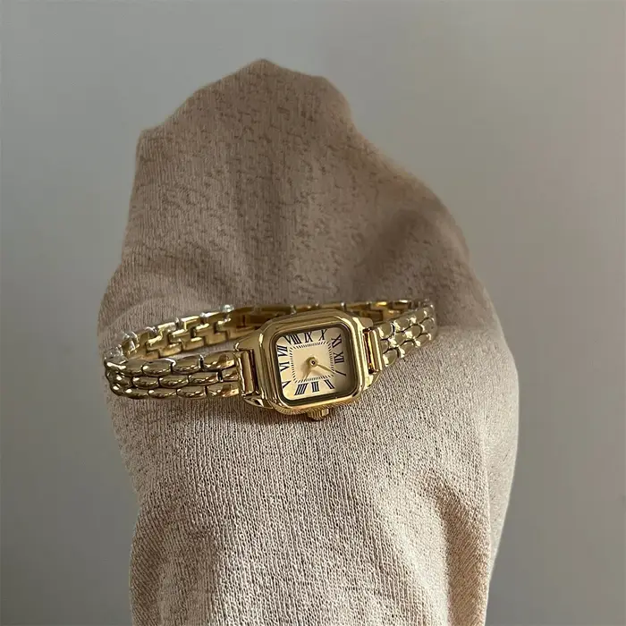 Montre pour femmes et jeunes filles, petite taille, mini cadran, quartz, rectangulaire, ton or et ar