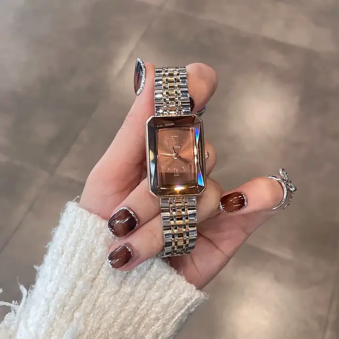Montre rétro CILOA pour femme, montre de luxe légère, art de niche, montre haut de gamme pour femme,