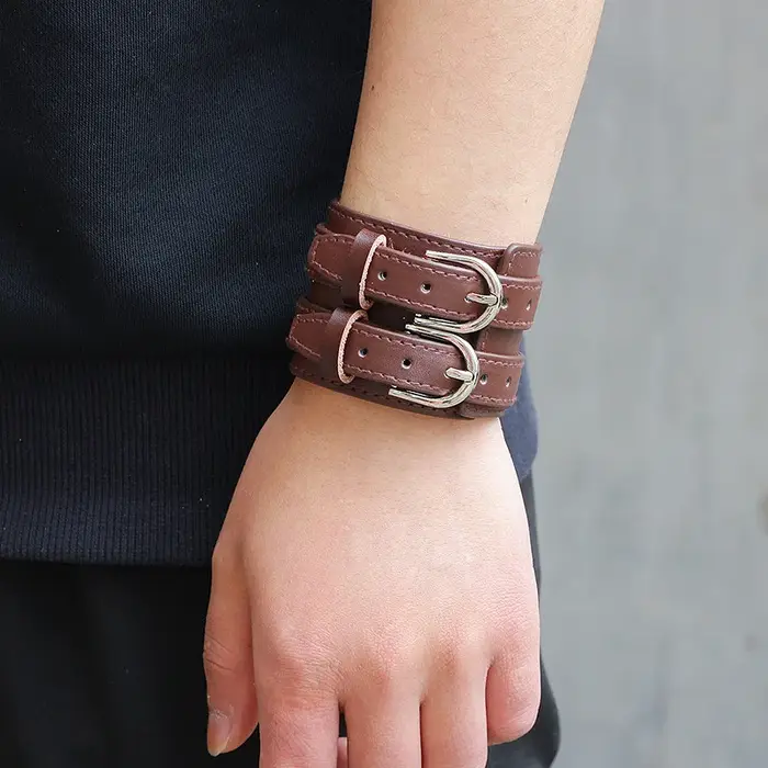 Bracelet large en cuir pour hommes