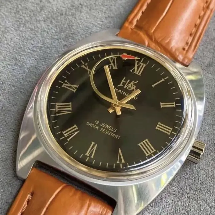 Montre mécanique, mouvement diamant 8120ZH 19, enroulée manuellement, aiguille d'avion drapeau rouge, disque romain, nouvelle collection 2025