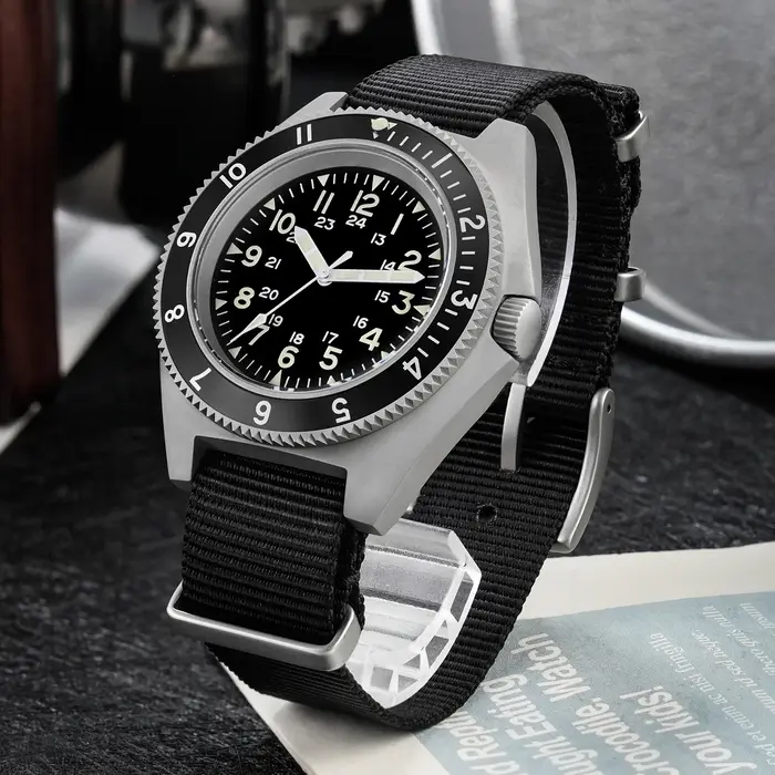 Watchdives-Montre-bracelet à quartz étanche, WD1972, VH31, mouvement à la seconde de balayage, cristal saphir, BGW9 Shoous, 20 bars