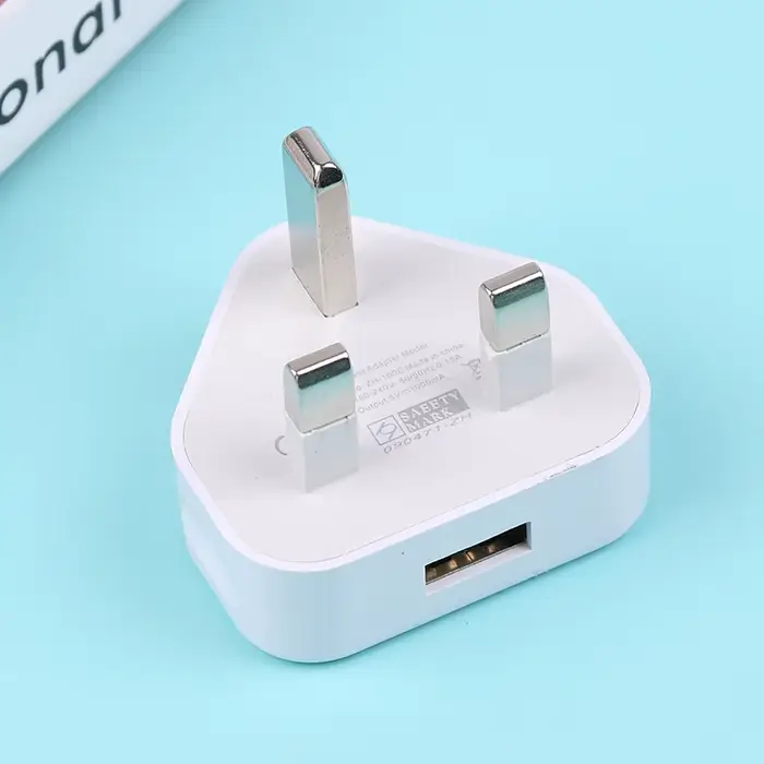 Adaptateur de chargeur mural universel à 3 broches