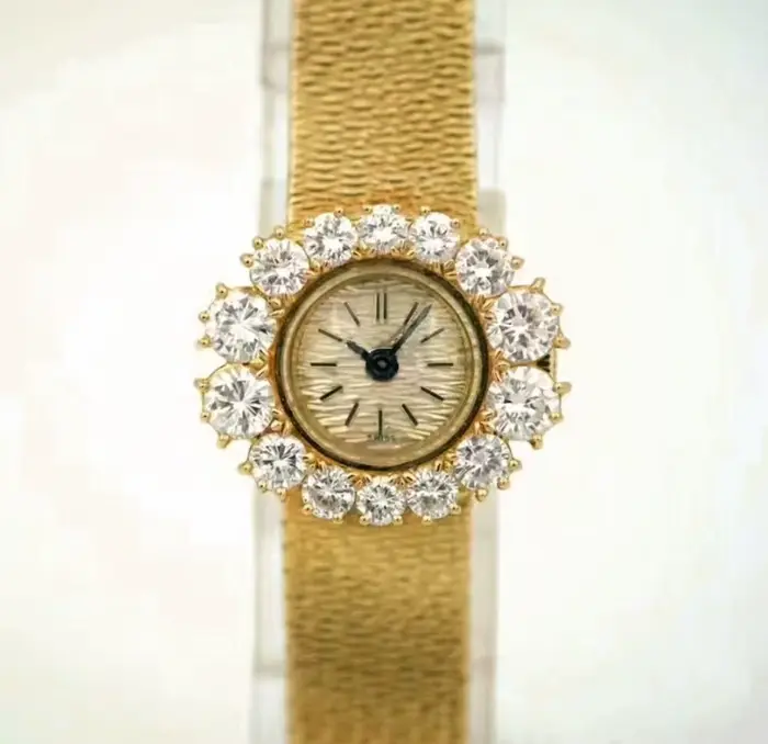 Montre de Luxe Femme 2026 Nouvelle Collection – Cadran Exquis avec Strass – Montre-Bracelet à Quartz
