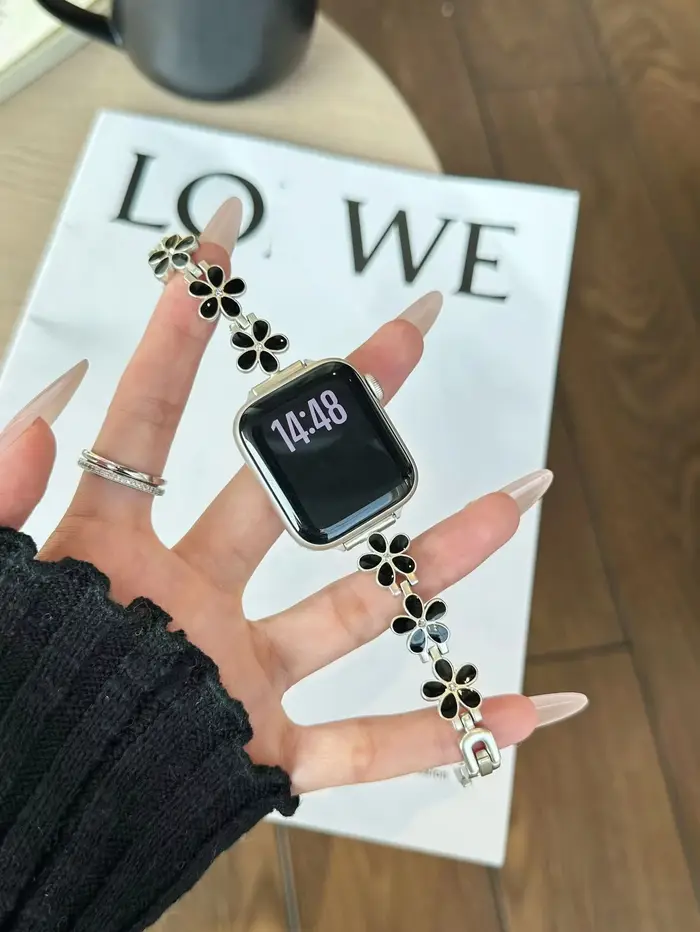 Bracelet en métal coloré pour Apple Watch