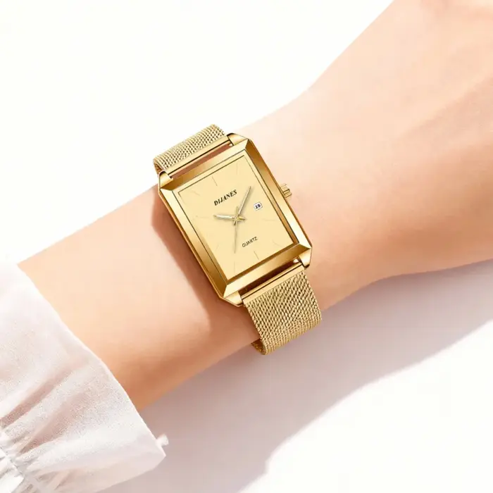 Montres pour femmes, montre à quartz de luxe minimaliste pour femmes et bracelet, article de mode essentiel pour les trajets quotidiens, idée de cadeau pour les vacances