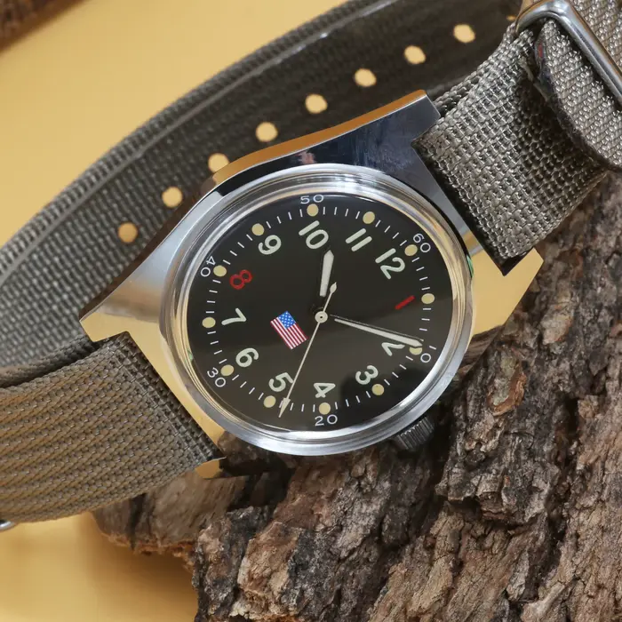 Montre mécanique rétro pour homme de style Union Jack 8120 36 mm avec mouvement manuel. Fabriqué en Chine et disponible en gros.