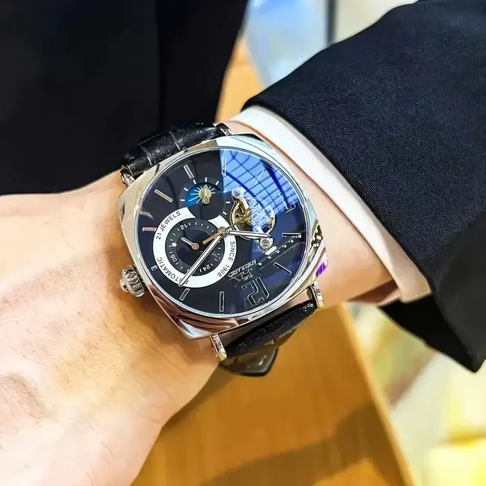 Montre mécanique vintage élégante pour homme