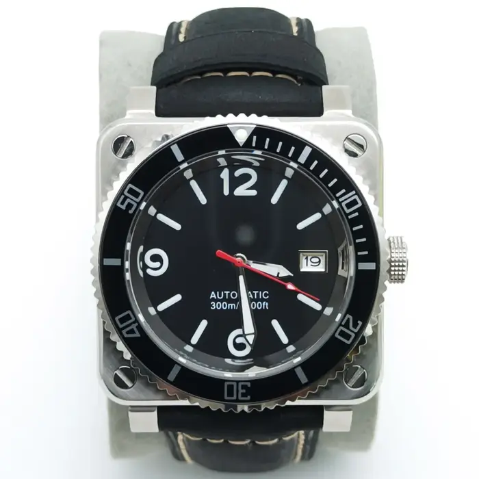 2025 carré 42mm montres pour hommes de haute qualité carré NH35 montre automatique cadran lumineux b