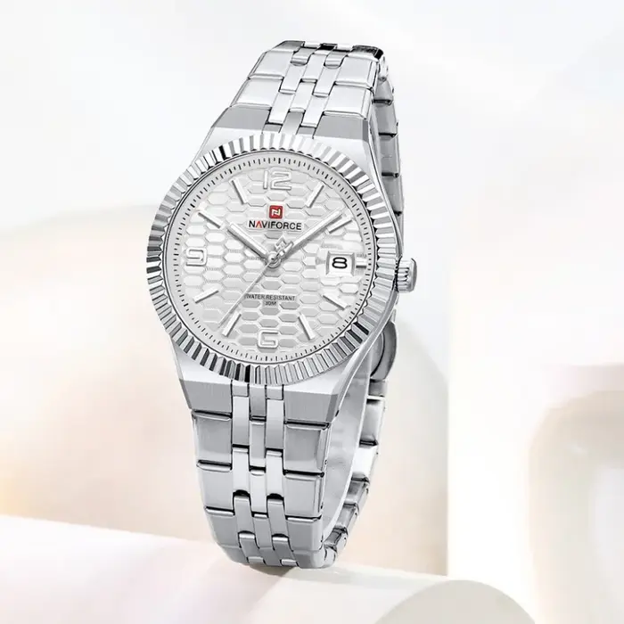 Montre sport à quartz NAVIFORCE pour femme
