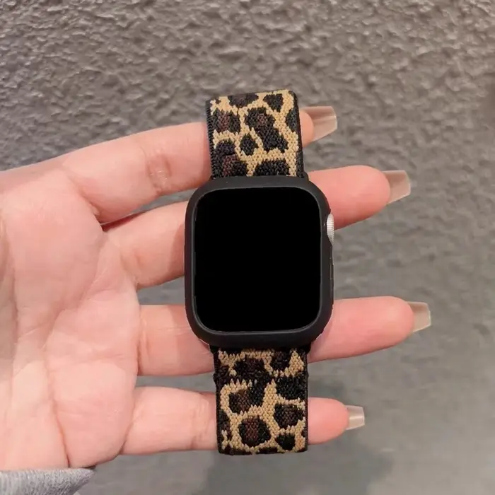 Bracelet en nylon élastique léopard + étui pour Apple Watch 10 11 42 mm 46 mm 40 mm 41 mm 45 mm 44 mm Bracelet pour femmes iWatch série 9 se 6 7 8 5 4
