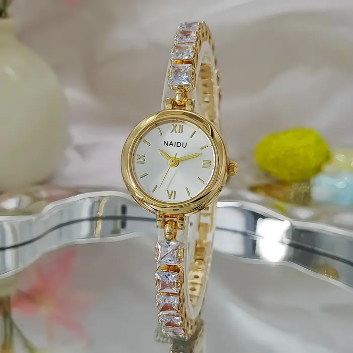 Nouvelle montre-bracelet incrustée de diamants pour femmes, style rétro, niveau d'apparence élevé, n
