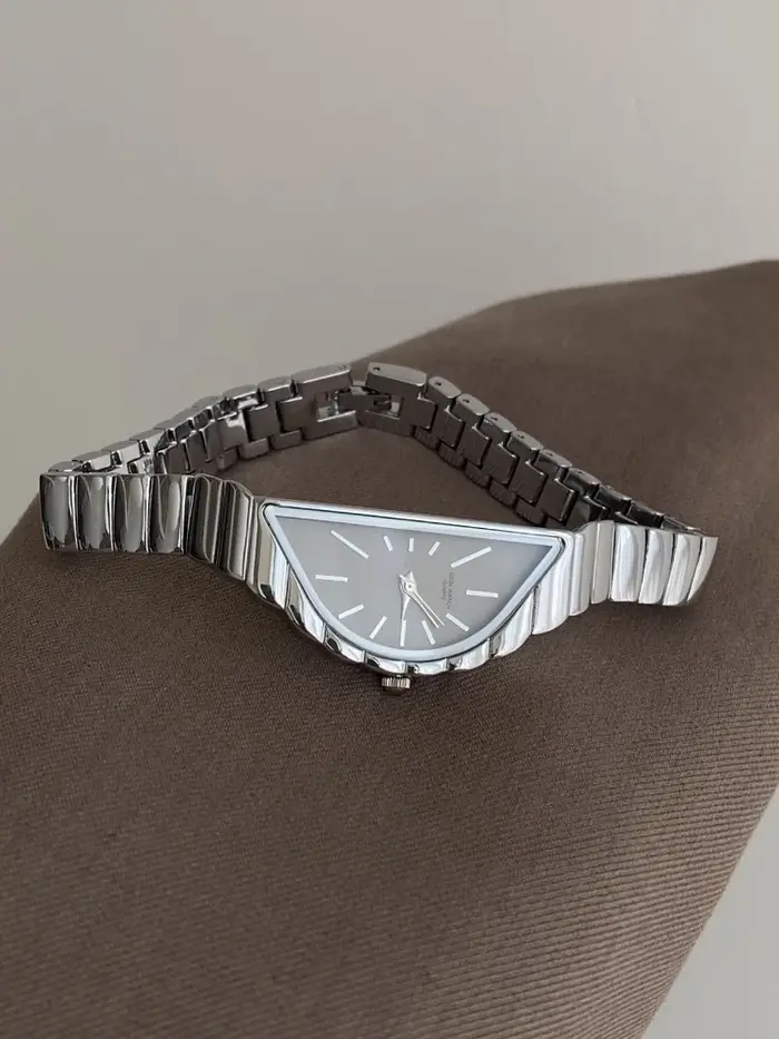 Montre à Quartz semi-circulaire Vintage en argent pour femmes