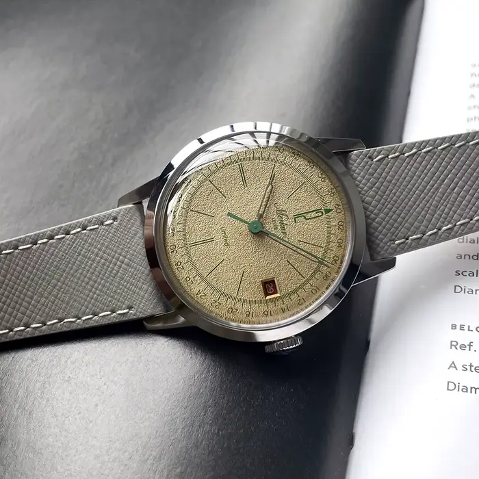 Montre mécanique à remontage manuel pour homme