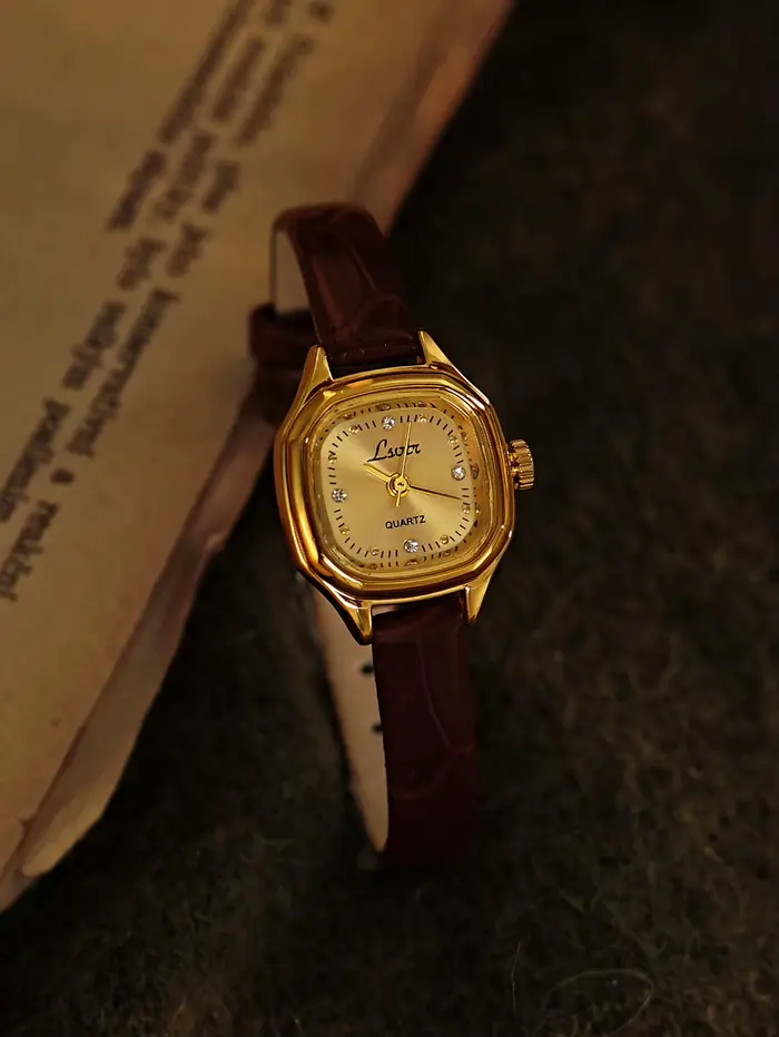 1 montre mini dorée à cadran carré | Style vintage, bracelet en cuir marron, résistant à l'eau |
