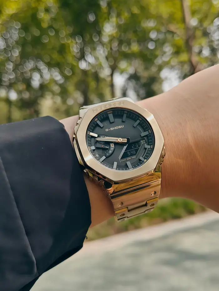 Montre unisexe Iced Out : résistante à l'eau