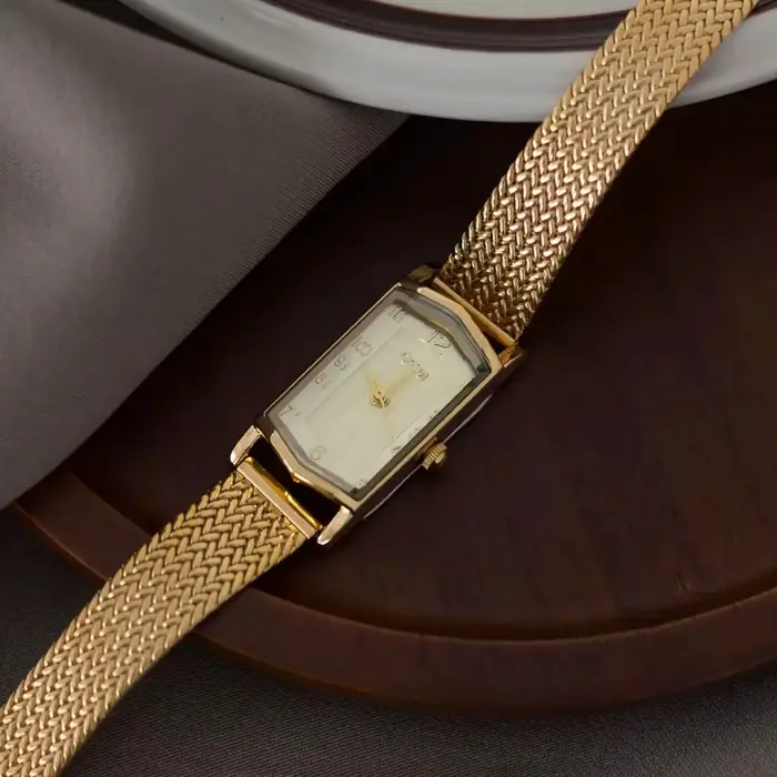 Montres pour femmes, cadran carré élégant, mouvement à quartz, montre-bracelet étanche en acier inoxydable, montre pour femmes, cadeau féminin, cadeau femmes