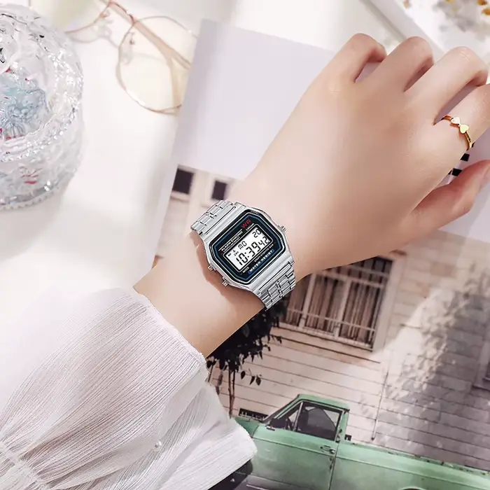Montres de luxe en or rose pour hommes et femmes
